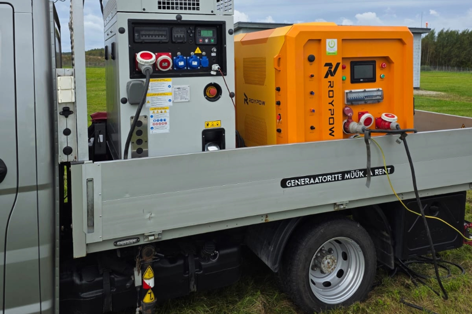 ROYPOW PC15KT Mobile ESS Powering Outdoor Events in Estonia